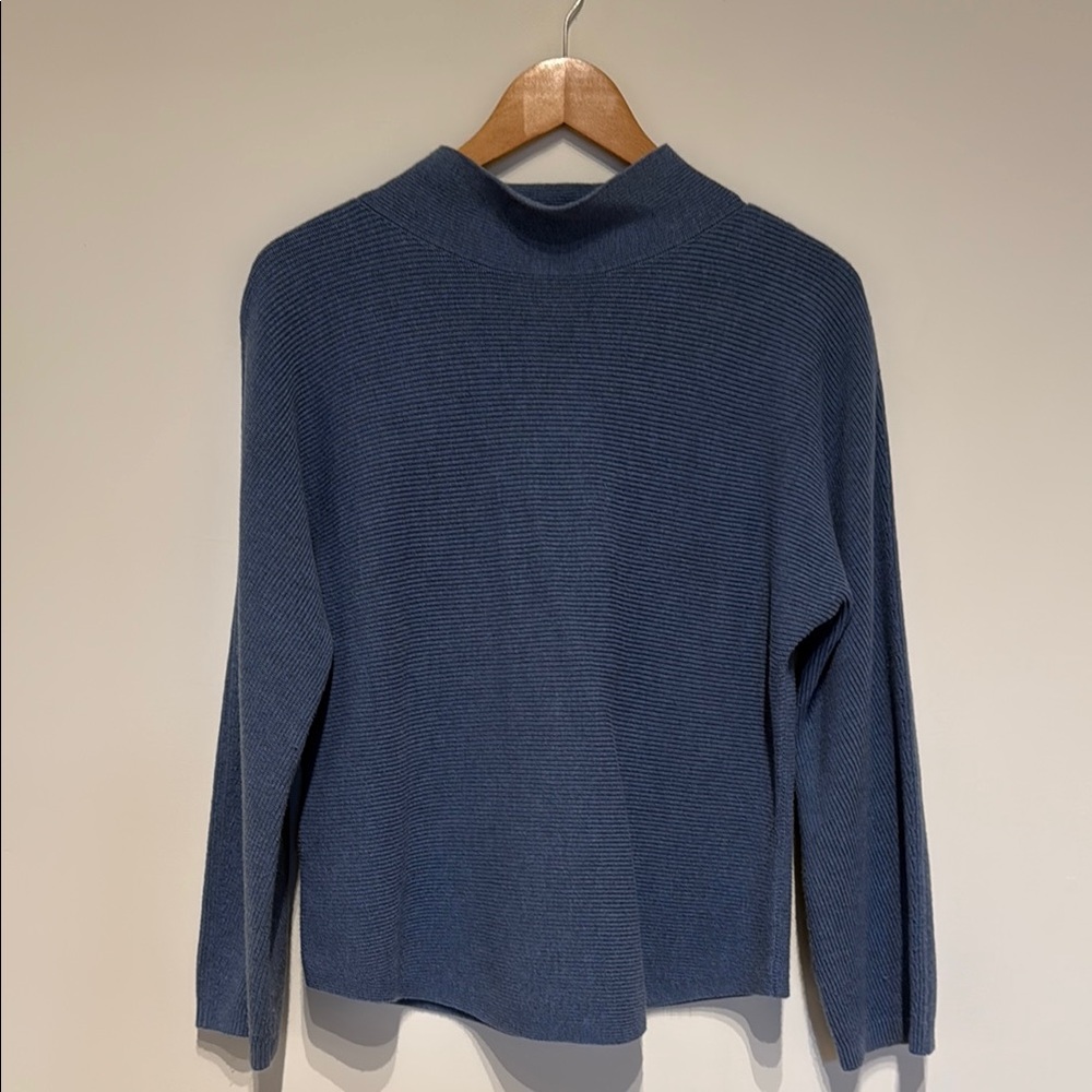 Blue Lululemon Women’s Sweater